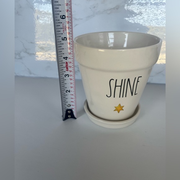 NWOT RAE DUNN planter with “SHINE” on the front with gold star. - Picture 5 of 5
